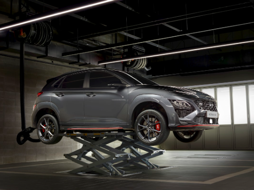 Hyundai vehicle getting transmission service in Dublin, CA.