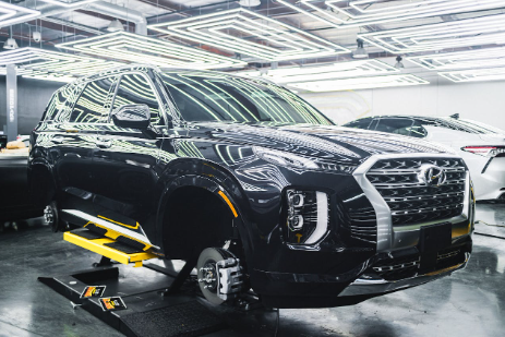 Black Hyundai Palisade getting service in Dublin, CA.