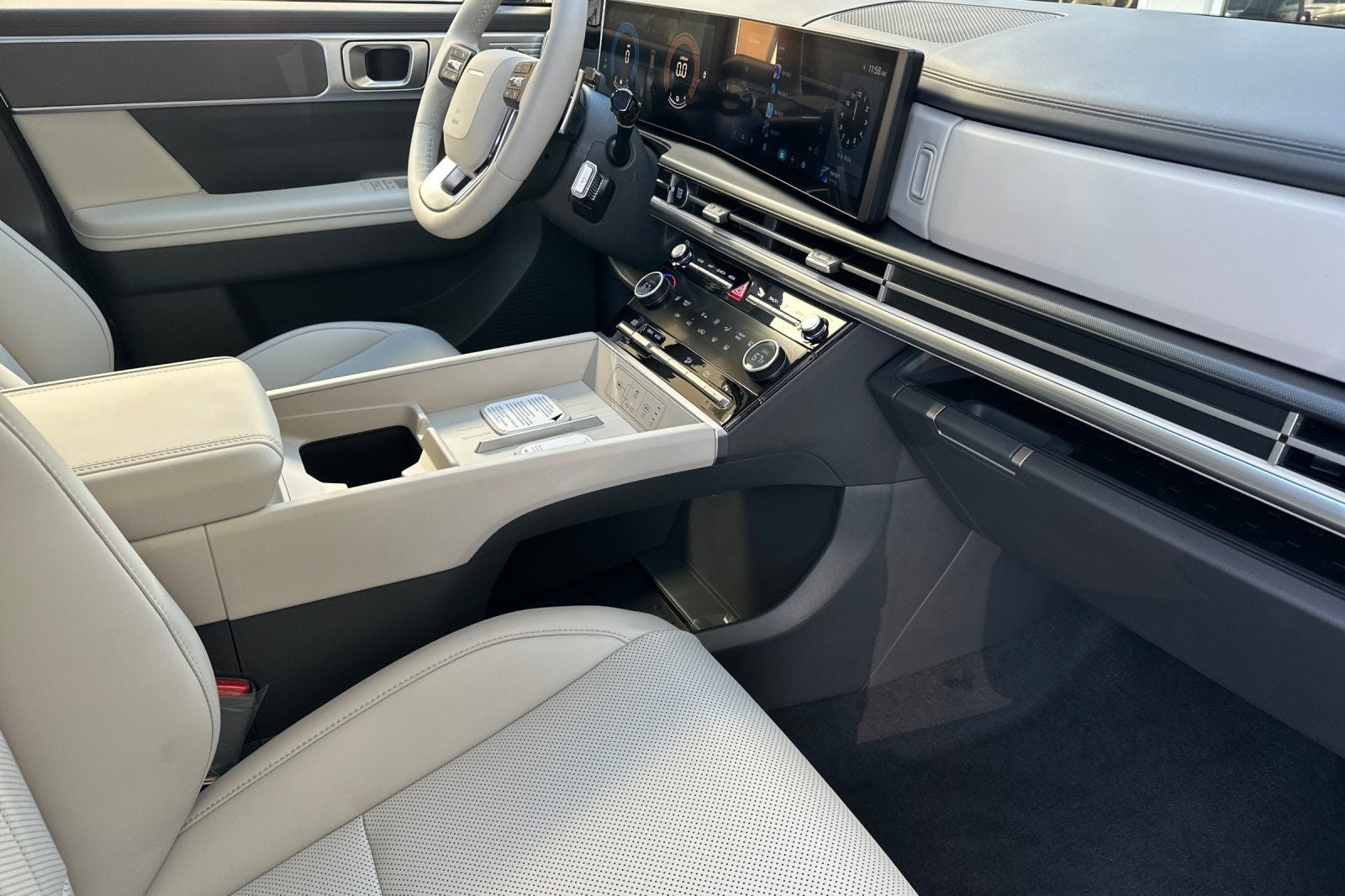 2027 Hyundai SANTA FE HYBRID SEL