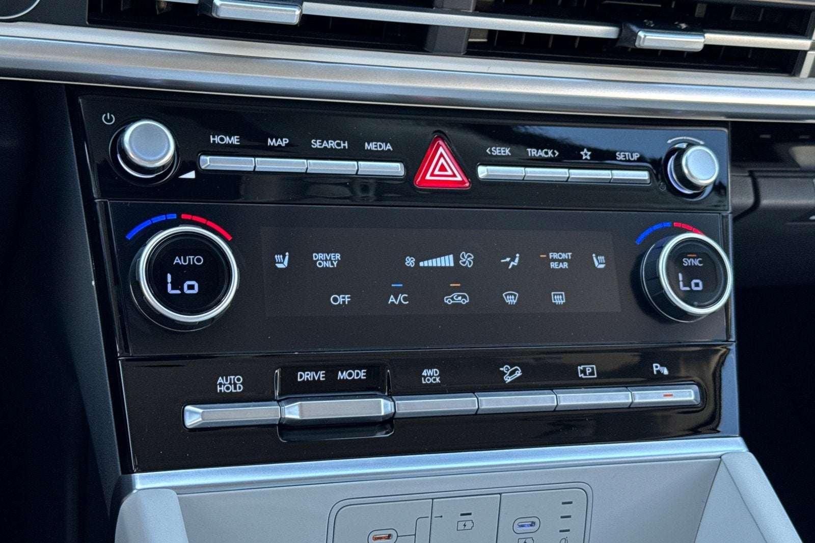2027 Hyundai SANTA FE HYBRID SEL