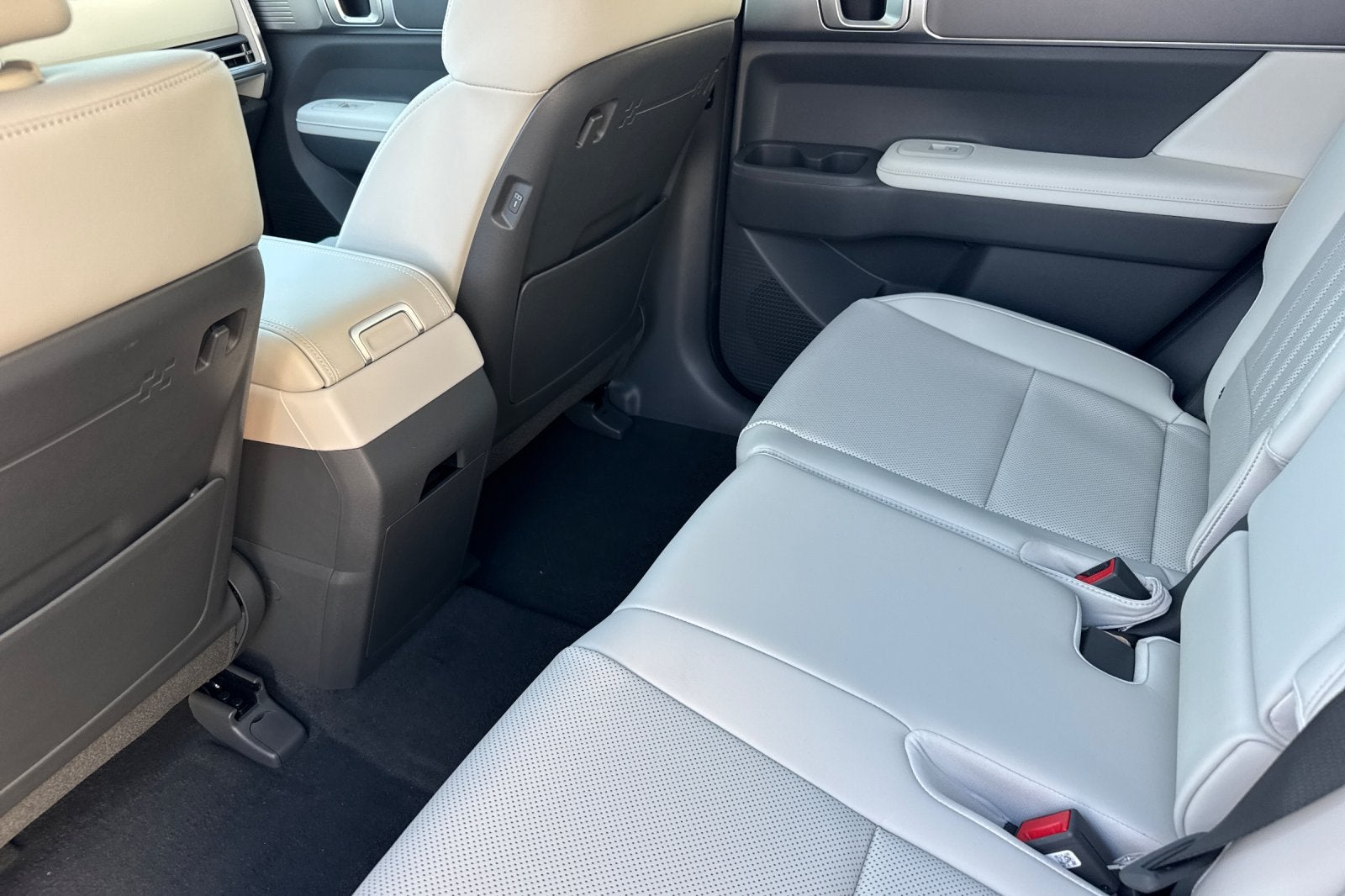 2027 Hyundai SANTA FE HYBRID SEL