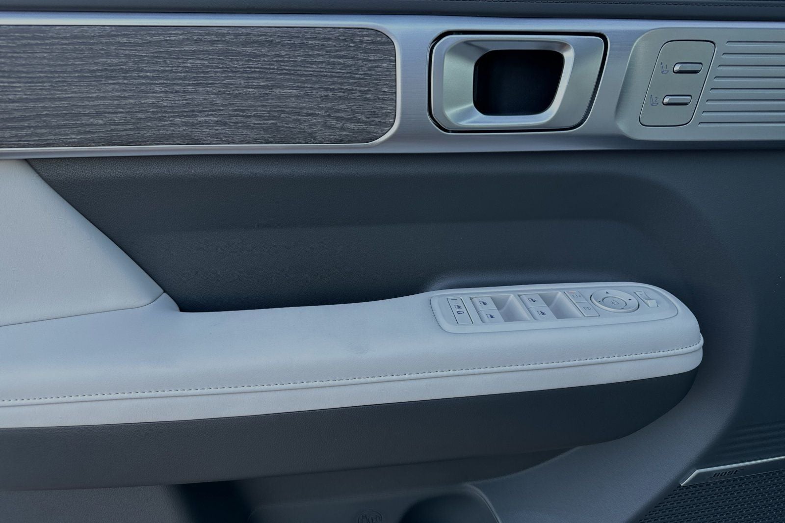 2025 Hyundai SANTA FE HYBRID Limited