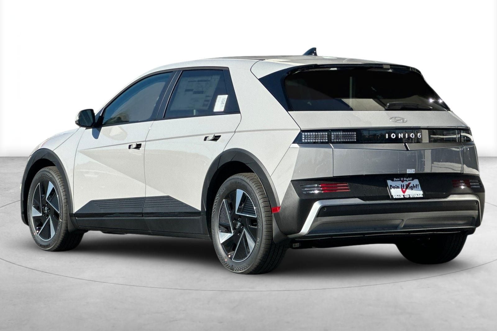 2026 Hyundai IONIQ 5 SE