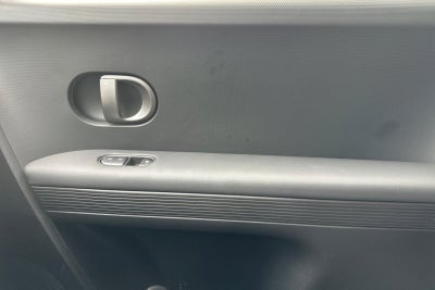 2025 Hyundai IONIQ 5 SE Standard Range