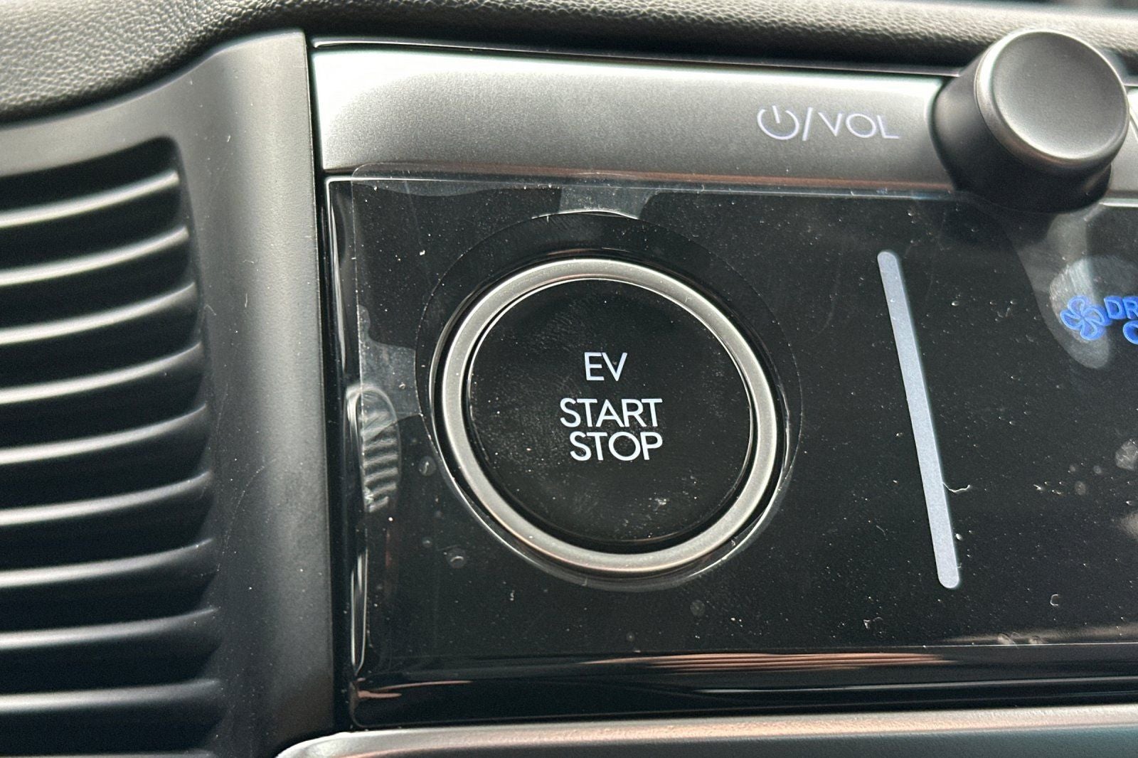 2025 Hyundai IONIQ 5 SE Standard Range