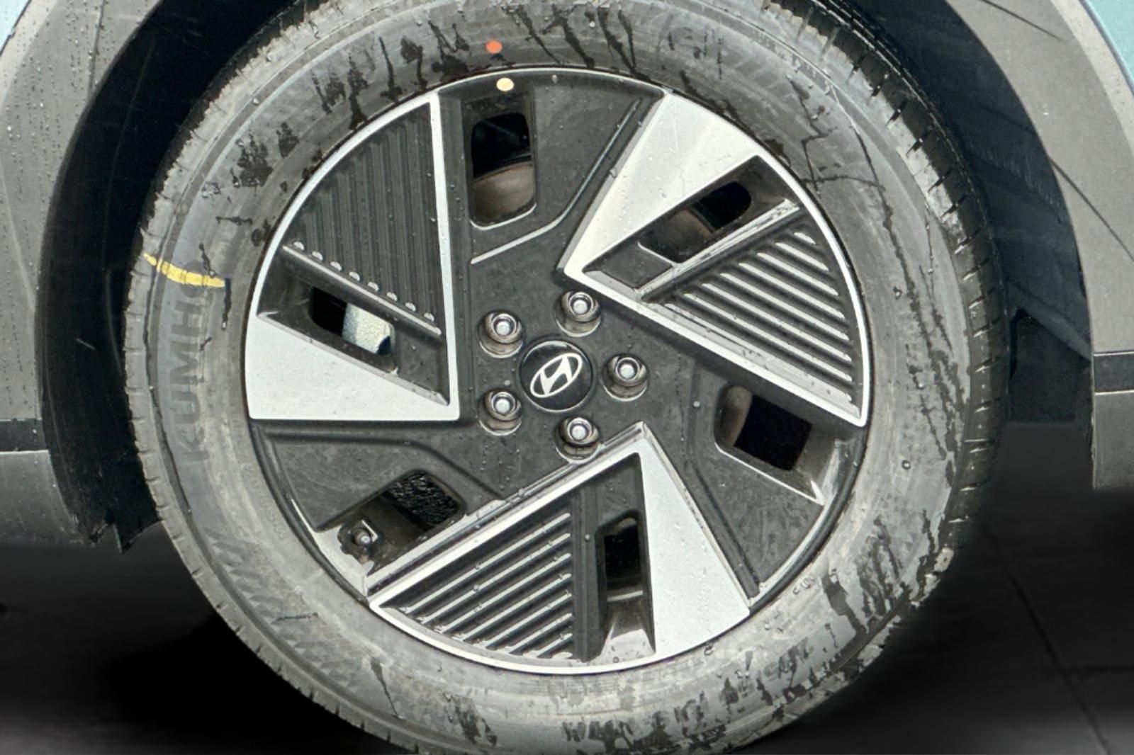 2025 Hyundai IONIQ 5 SE Standard Range