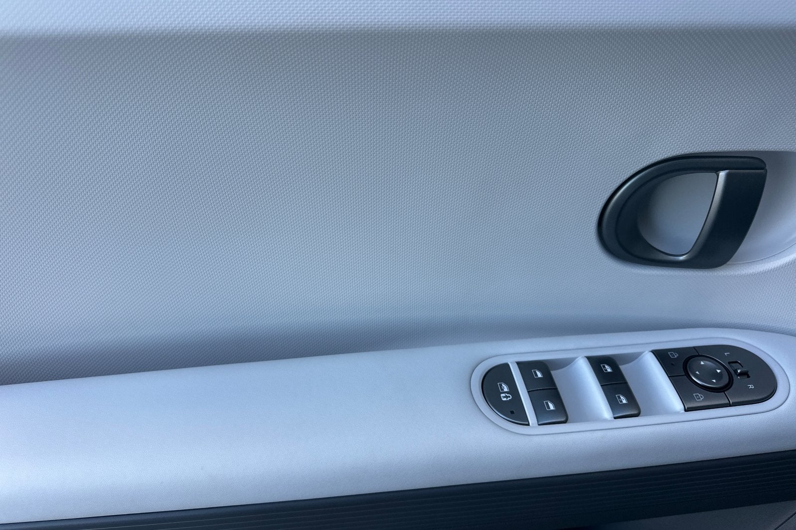 2027 Hyundai IONIQ 5 SEL