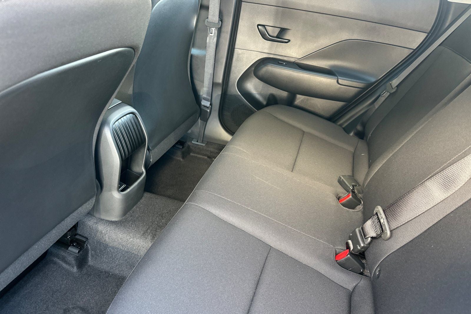 2027 Hyundai KONA SE