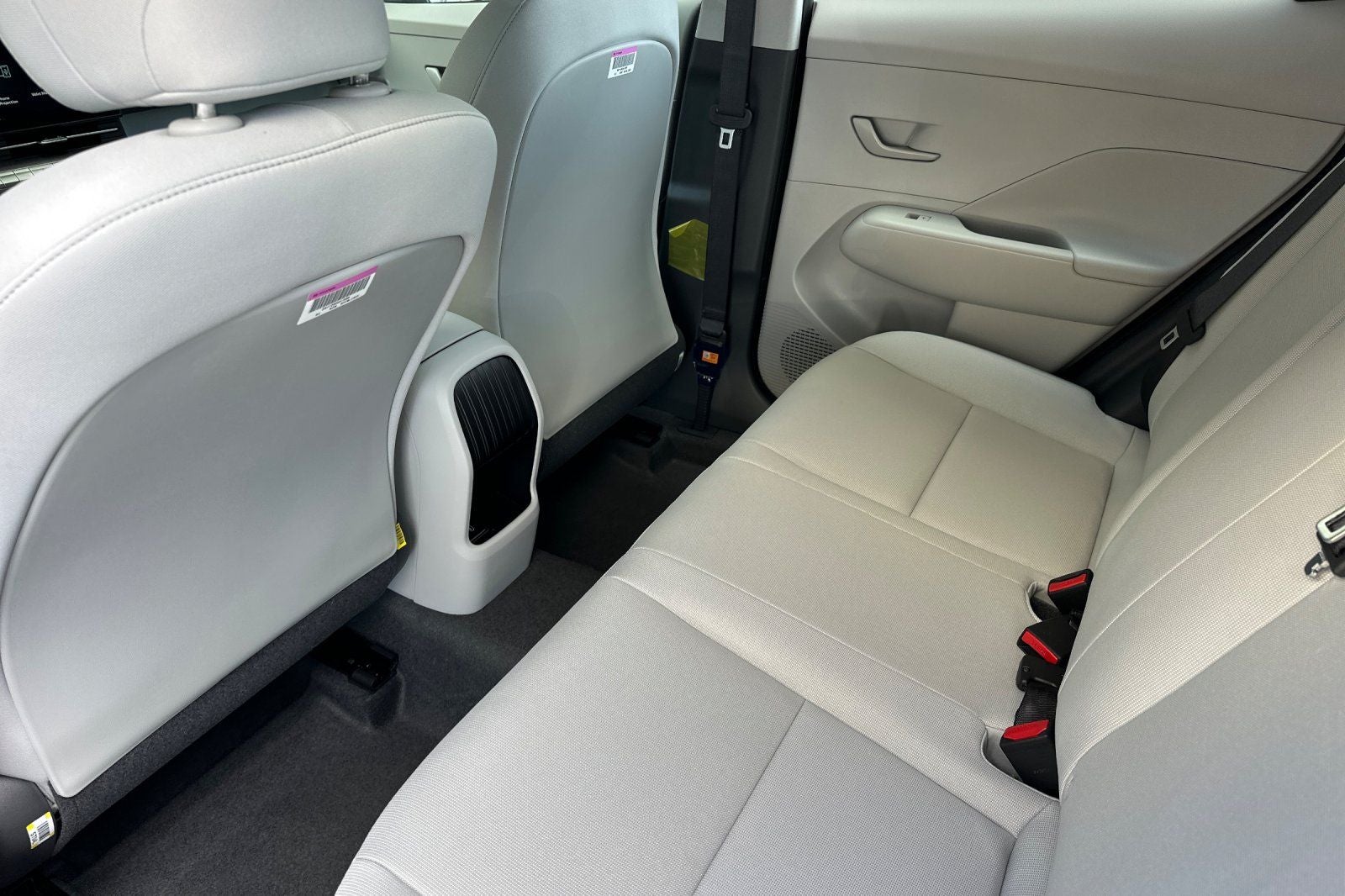 2027 Hyundai KONA SE