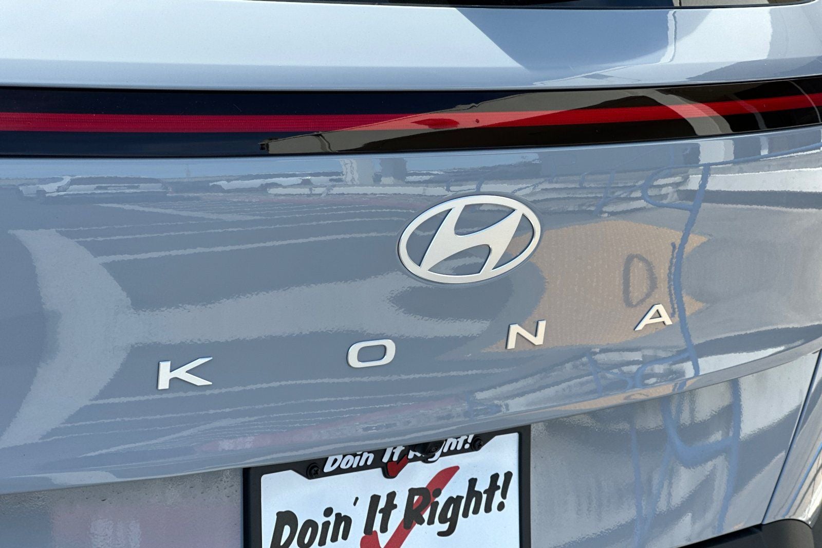 2027 Hyundai KONA SE