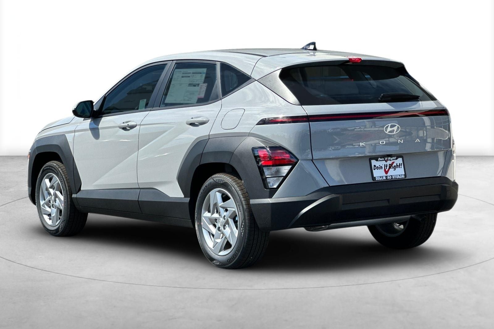 2027 Hyundai KONA SE