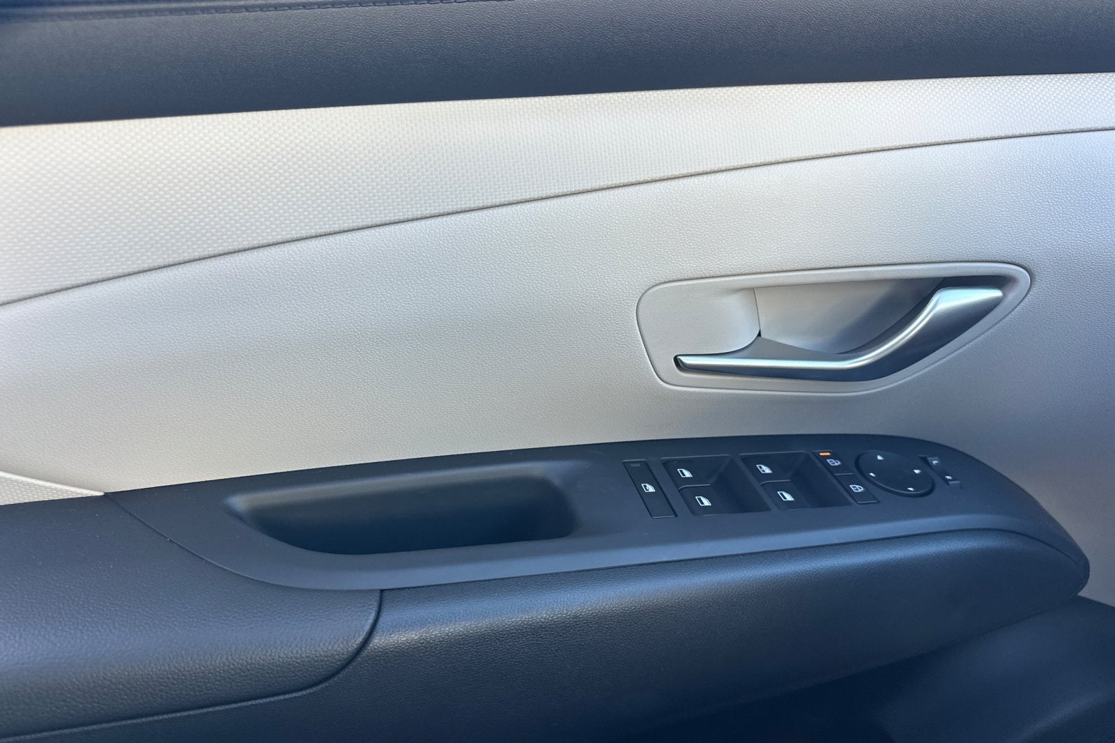 2026 Hyundai TUCSON HYBRID SE