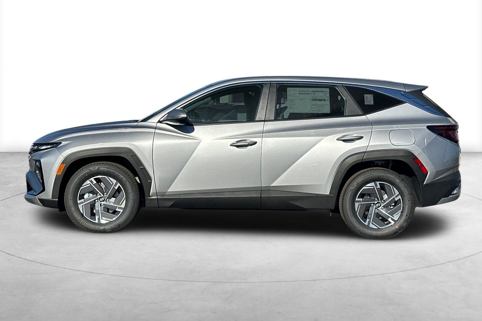 2026 Hyundai TUCSON HYBRID SE