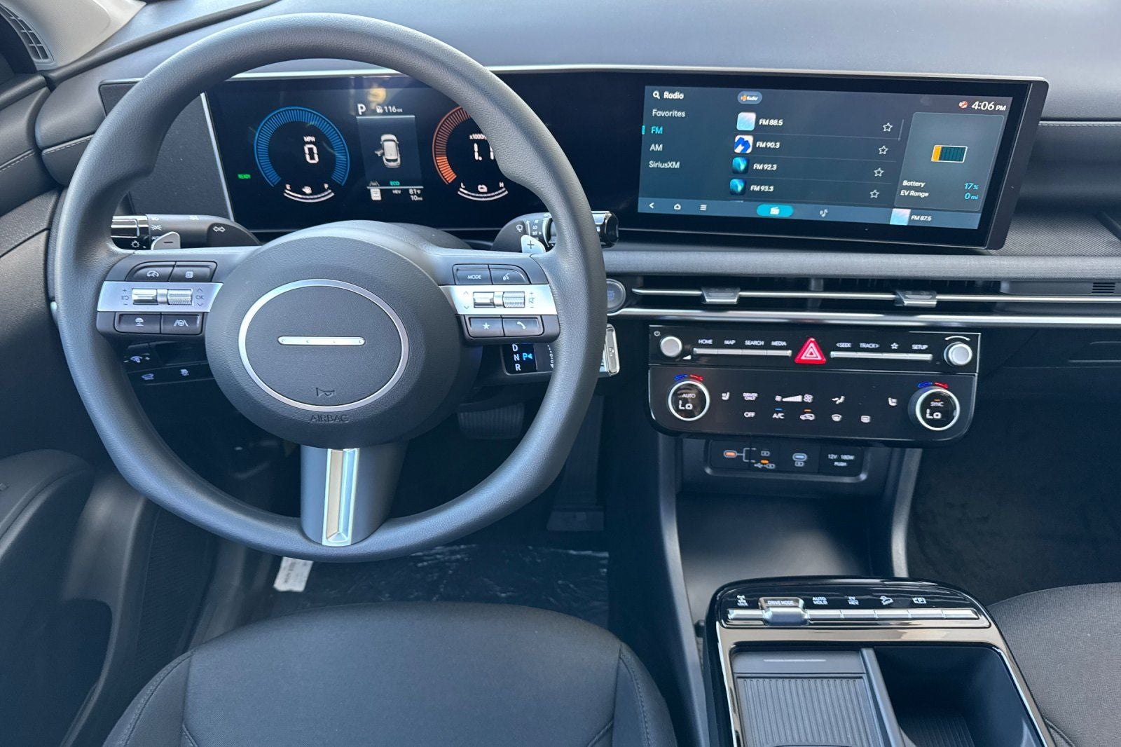 2025 Hyundai TUCSON PLUG-IN HYBRID SEL