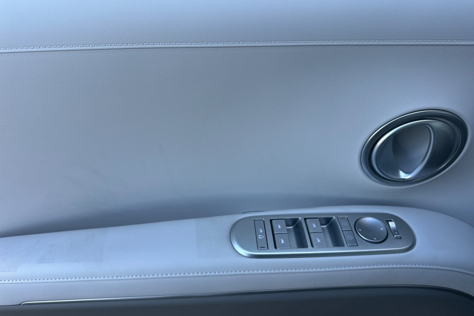 2027 Hyundai PALISADE HYBRID SEL 7 Passenger