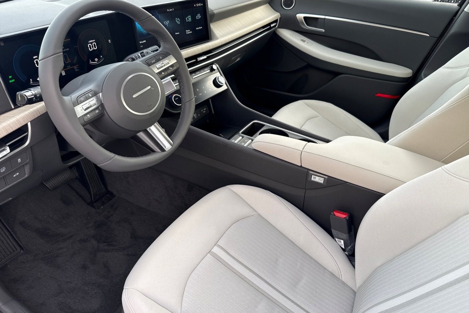 2026 Hyundai SONATA HYBRID SEL