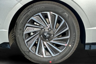 2026 Hyundai SONATA HYBRID SEL