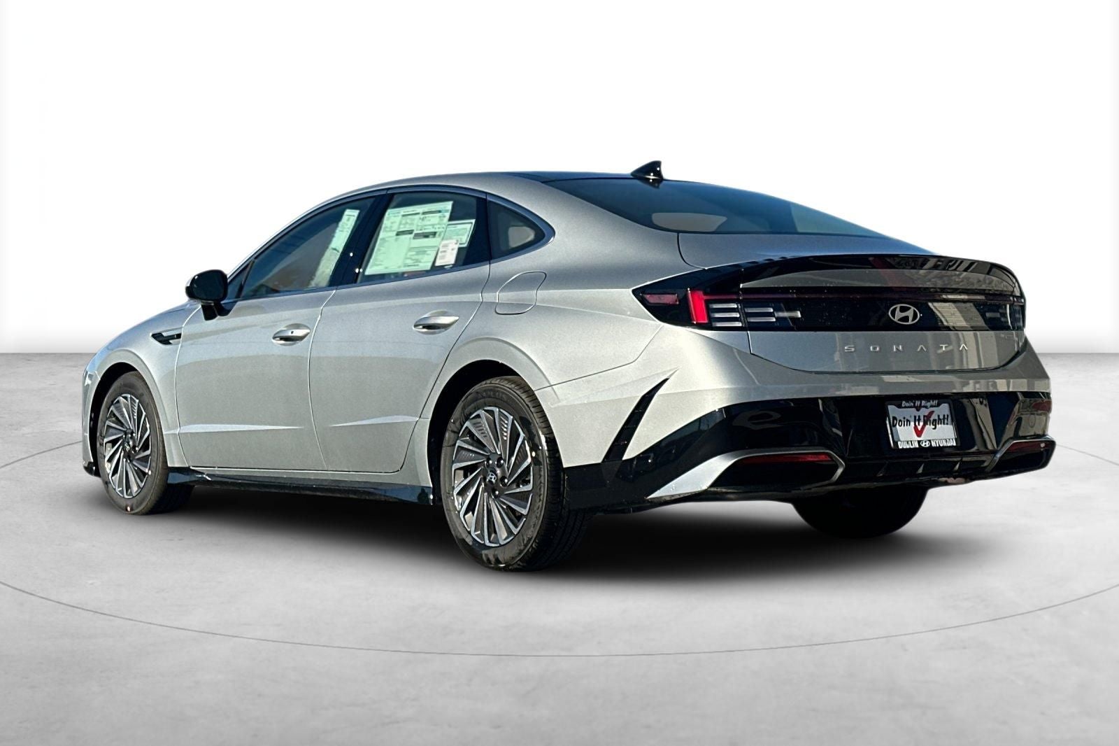 2026 Hyundai SONATA HYBRID SEL