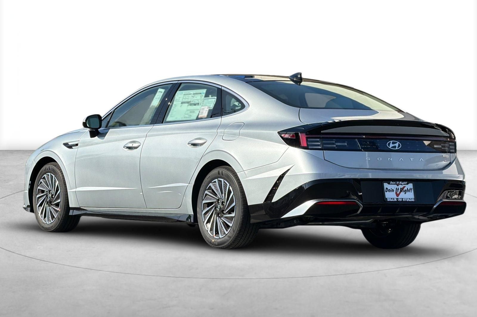 2026 Hyundai SONATA HYBRID SEL