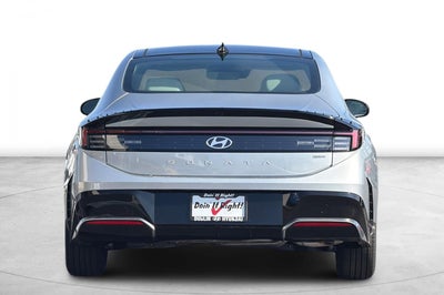 2026 Hyundai SONATA HYBRID SEL