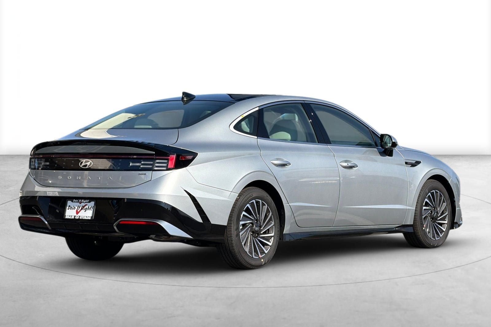 2026 Hyundai SONATA HYBRID SEL