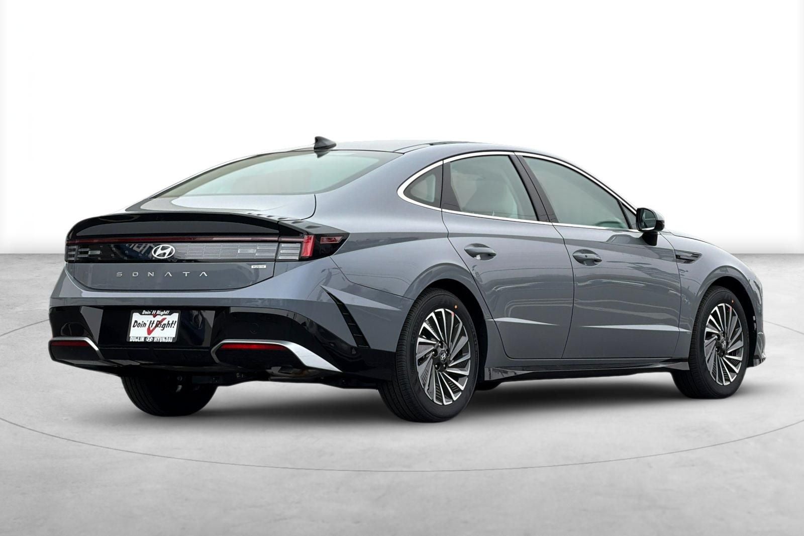 2026 Hyundai SONATA HYBRID SEL