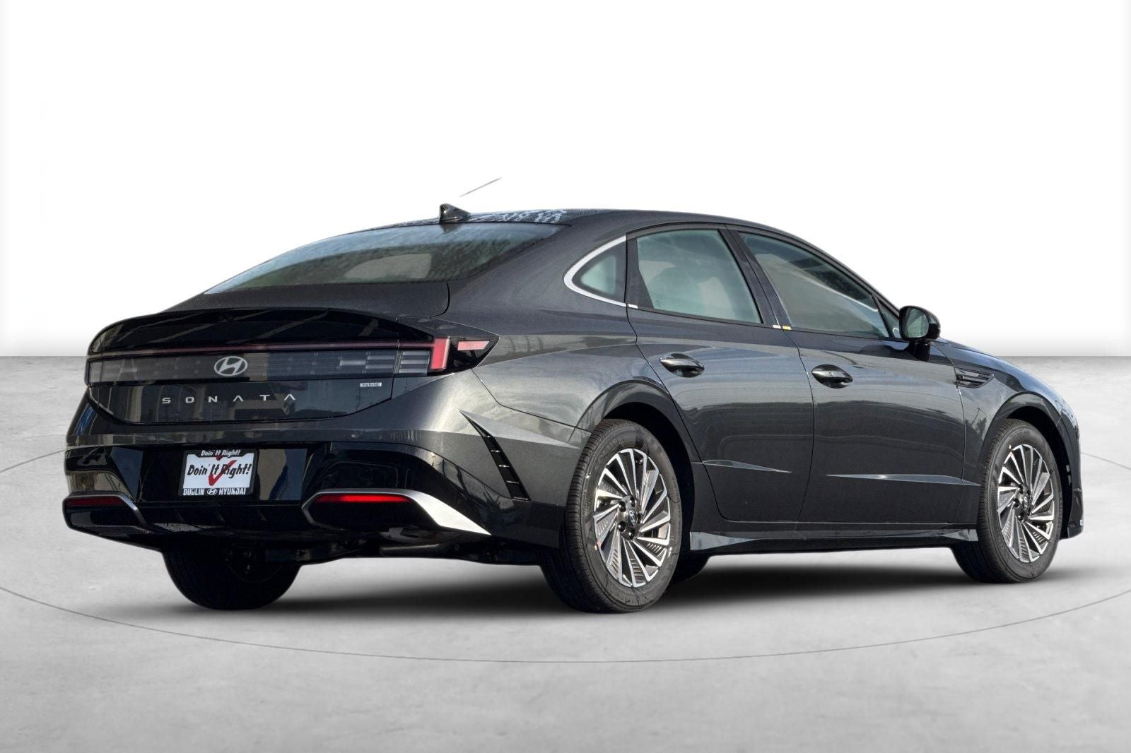 2026 Hyundai SONATA HYBRID SEL