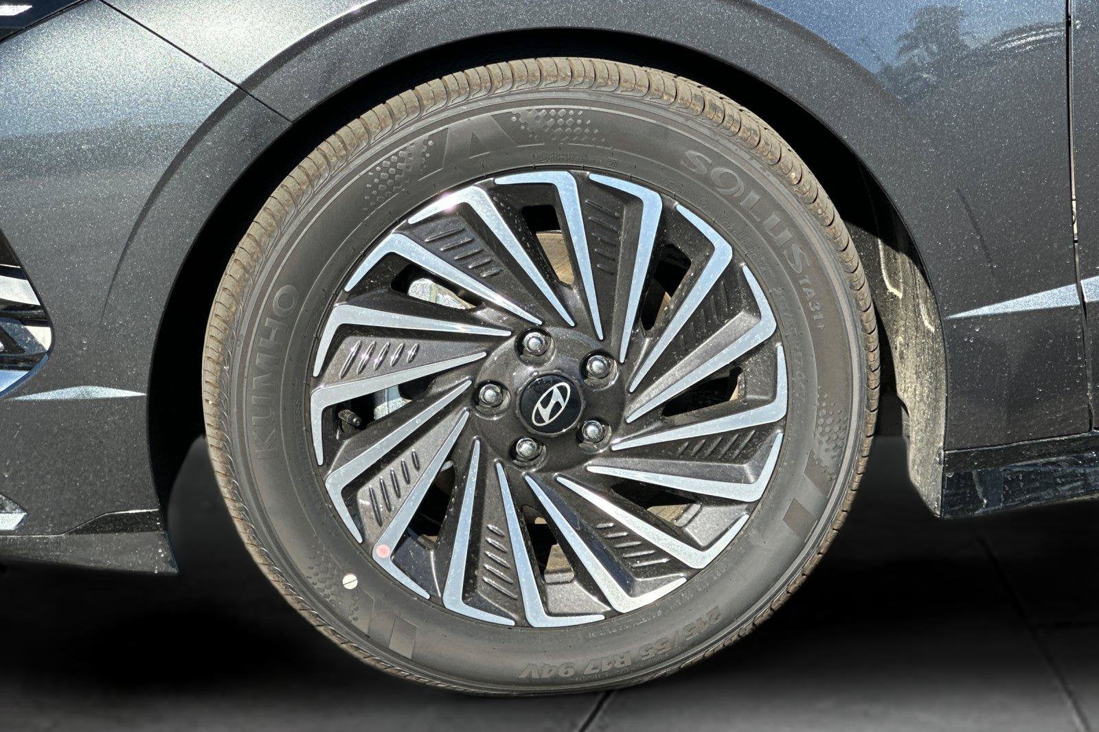 2027 Hyundai SONATA HYBRID SEL