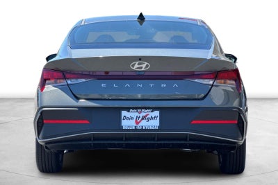 2026 Hyundai ELANTRA SE