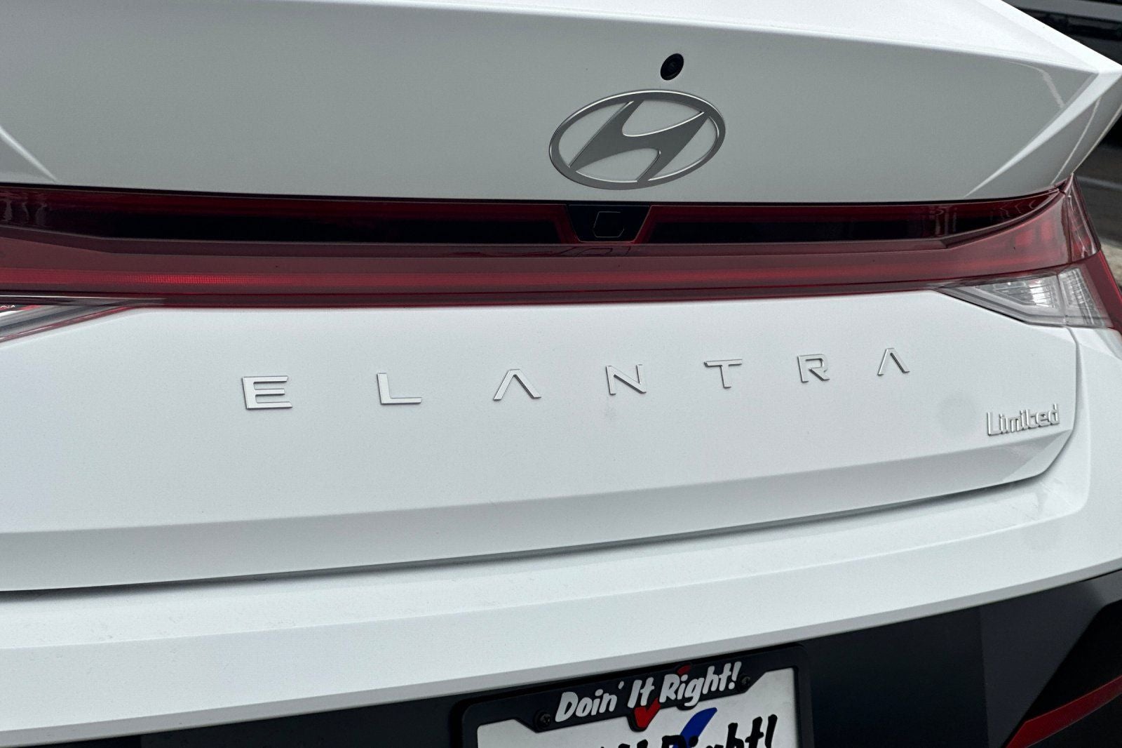 2026 Hyundai ELANTRA Limited