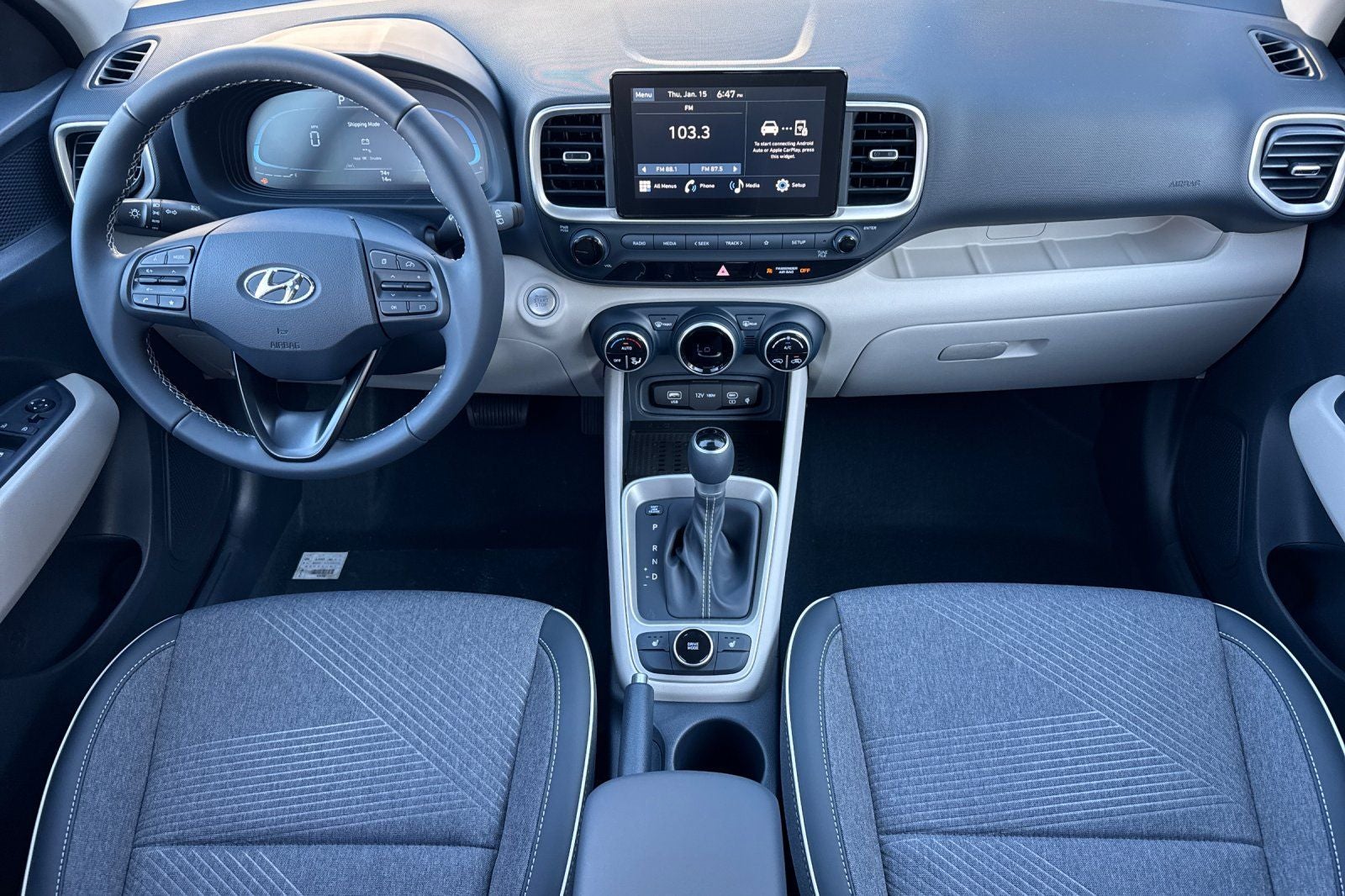 2026 Hyundai VENUE SEL W/Two-Tone Roof