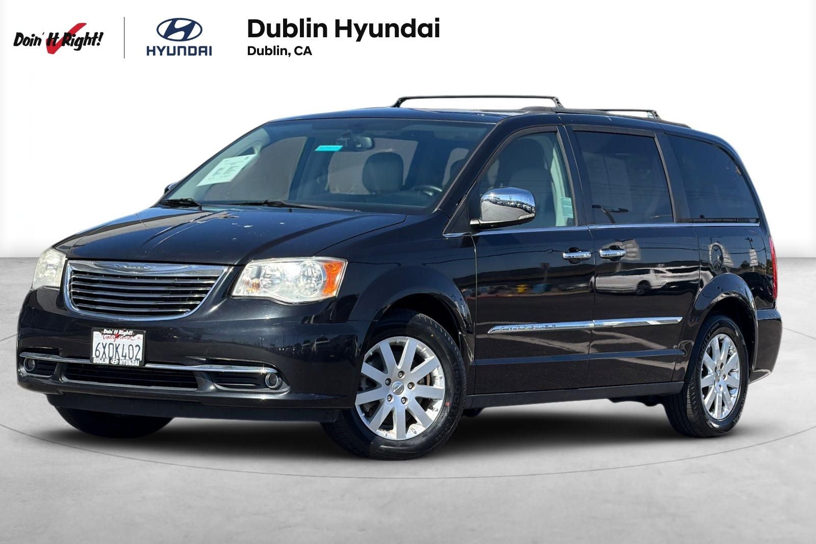 2012 Chrysler Town & Country Touring-L
