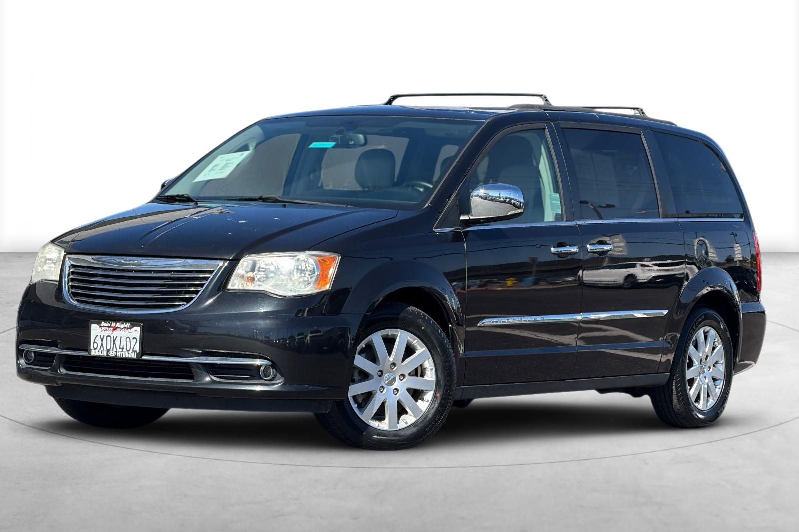 2012 Chrysler Town & Country Touring-L