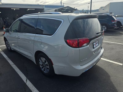2020 Chrysler Pacifica Hybrid Limited