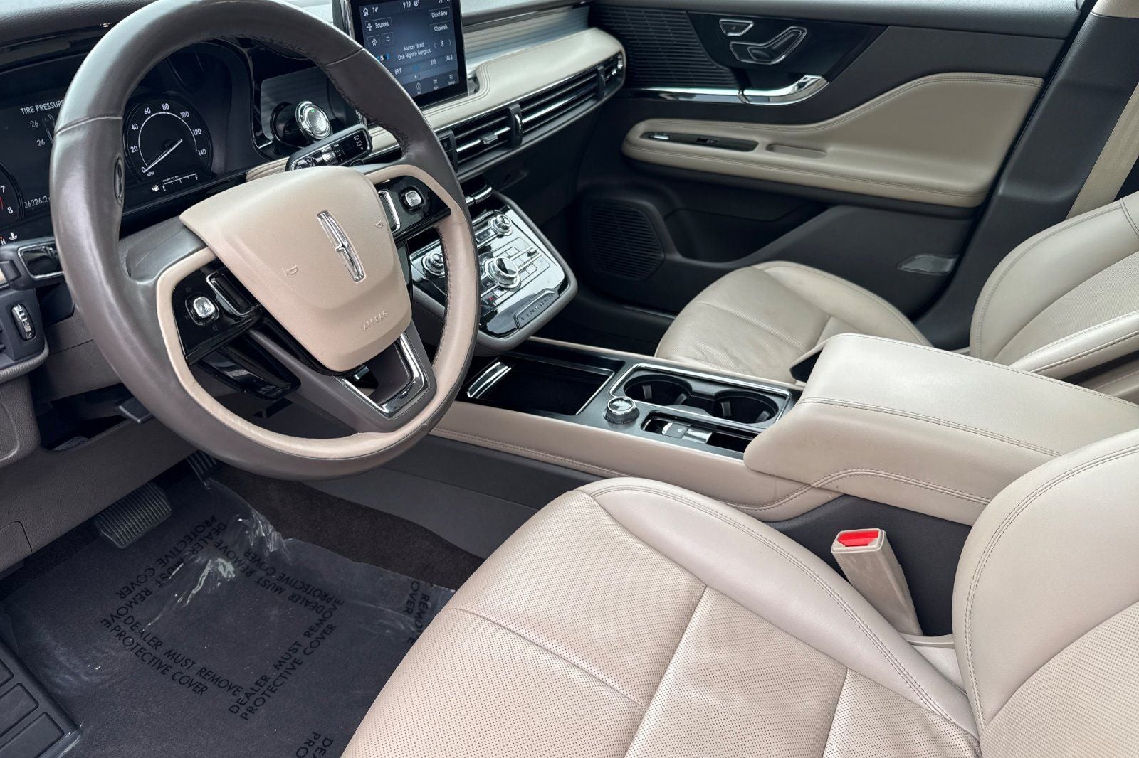 2022 Lincoln Corsair Standard Premium/Convenience Package