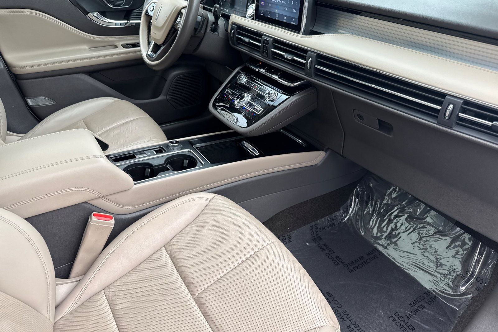 2022 Lincoln Corsair Standard Premium/Convenience Package