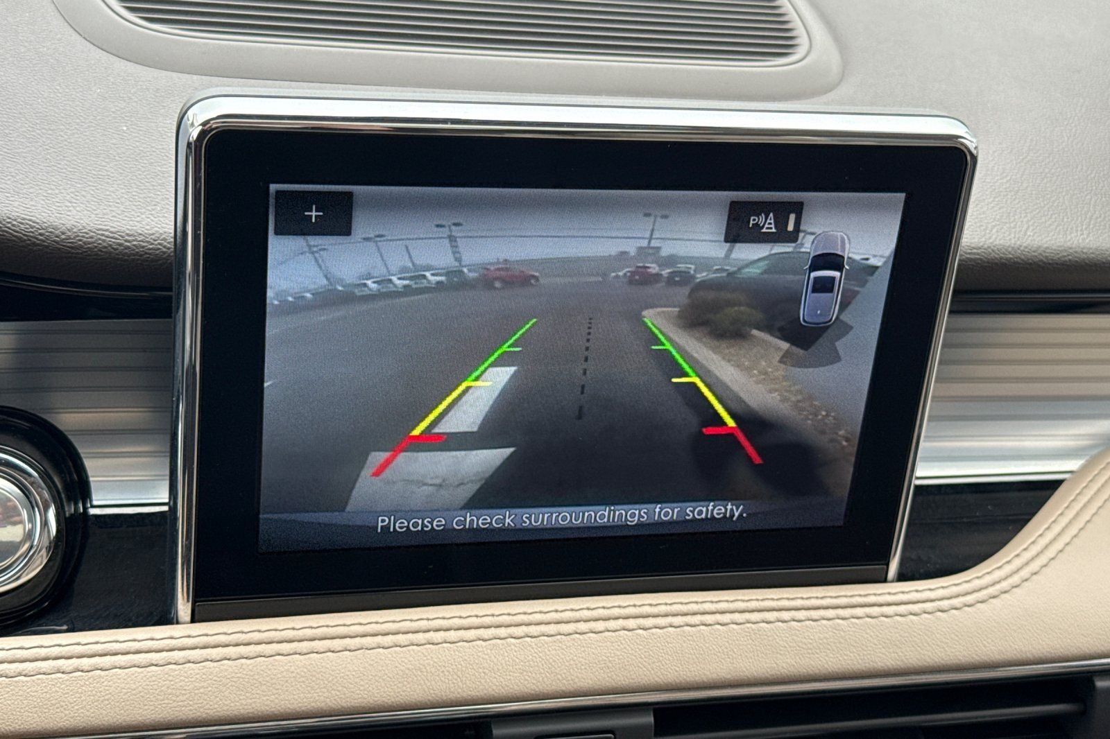 2022 Lincoln Corsair Standard Premium/Convenience Package