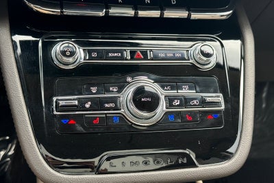 2022 Lincoln Corsair Standard Premium/Convenience Package