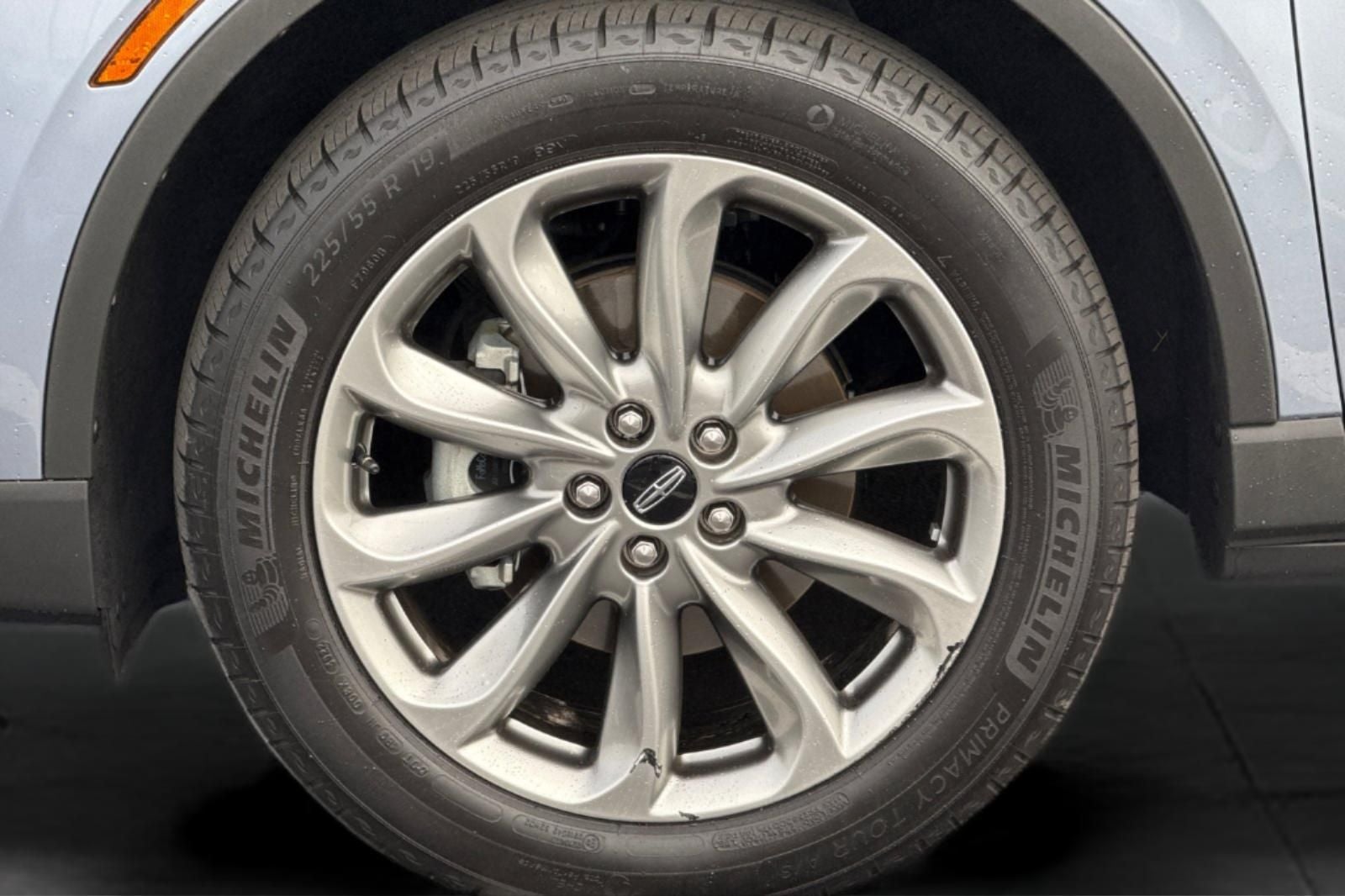 2022 Lincoln Corsair Standard Premium/Convenience Package