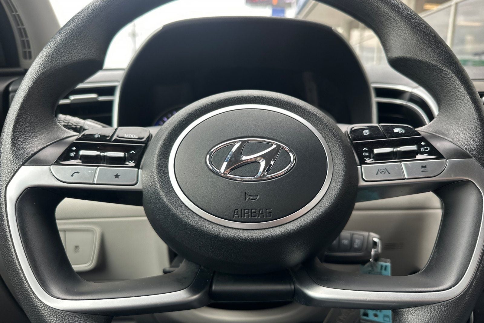 2024 Hyundai TUCSON SE