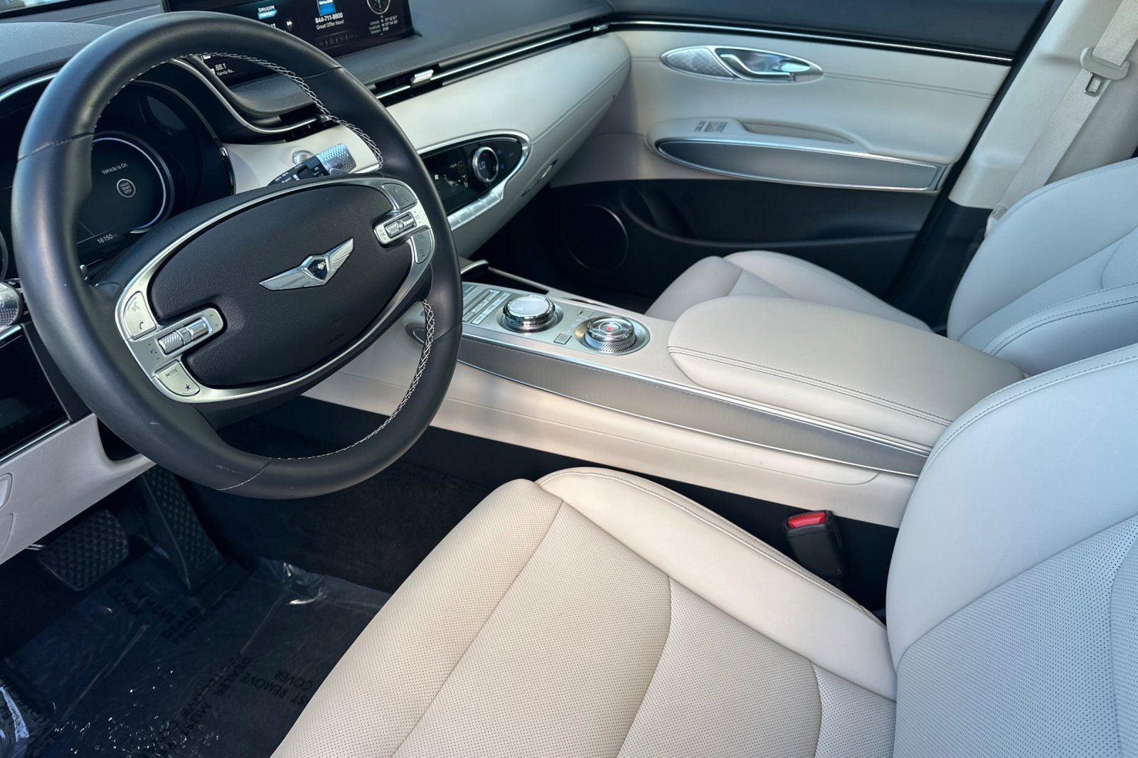 2024 Genesis GV70 2.5T Select