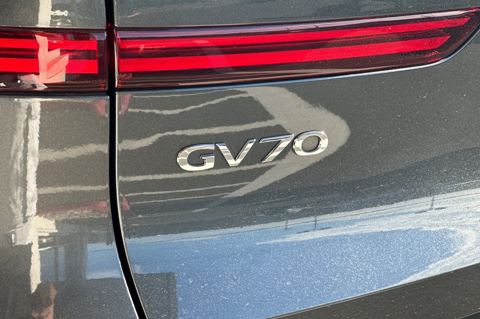 2024 Genesis GV70 2.5T Select