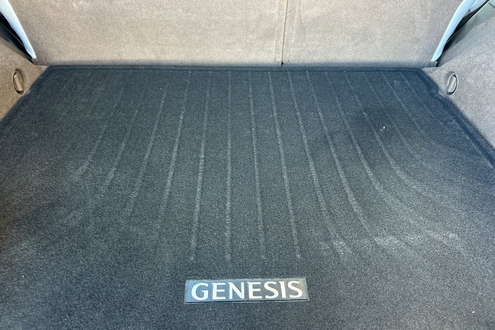 2026 Genesis Electrified GV70 19"