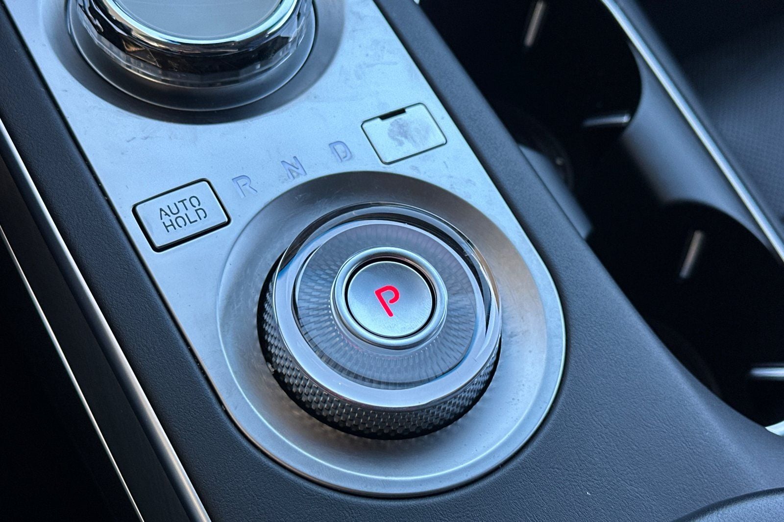 2023 Genesis Electrified GV70 Advanced