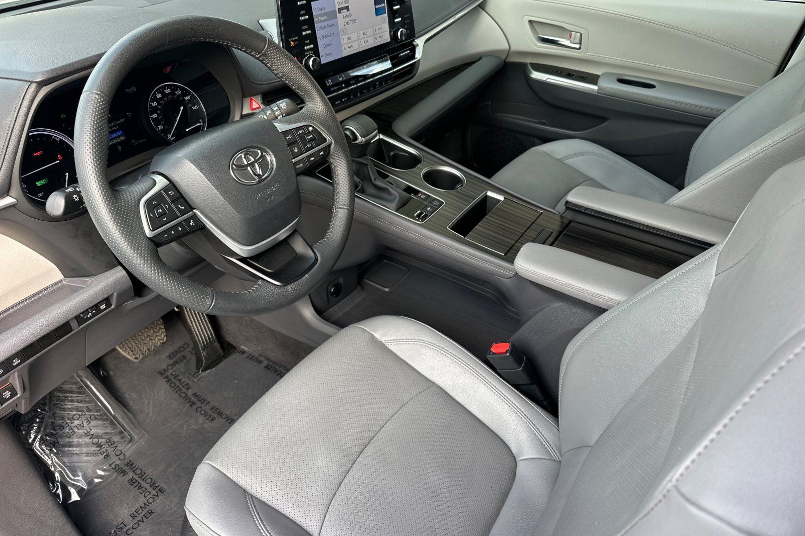 2024 Toyota Sienna Limited 7 Passenger