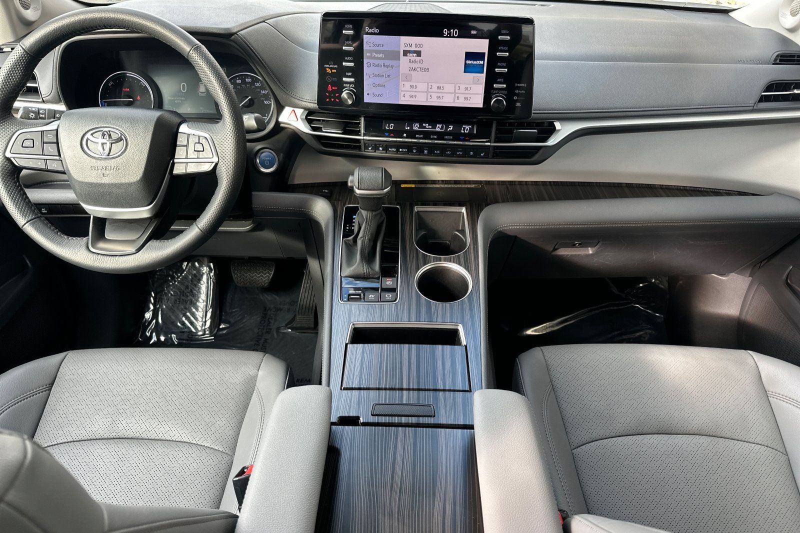 2024 Toyota Sienna Limited 7 Passenger