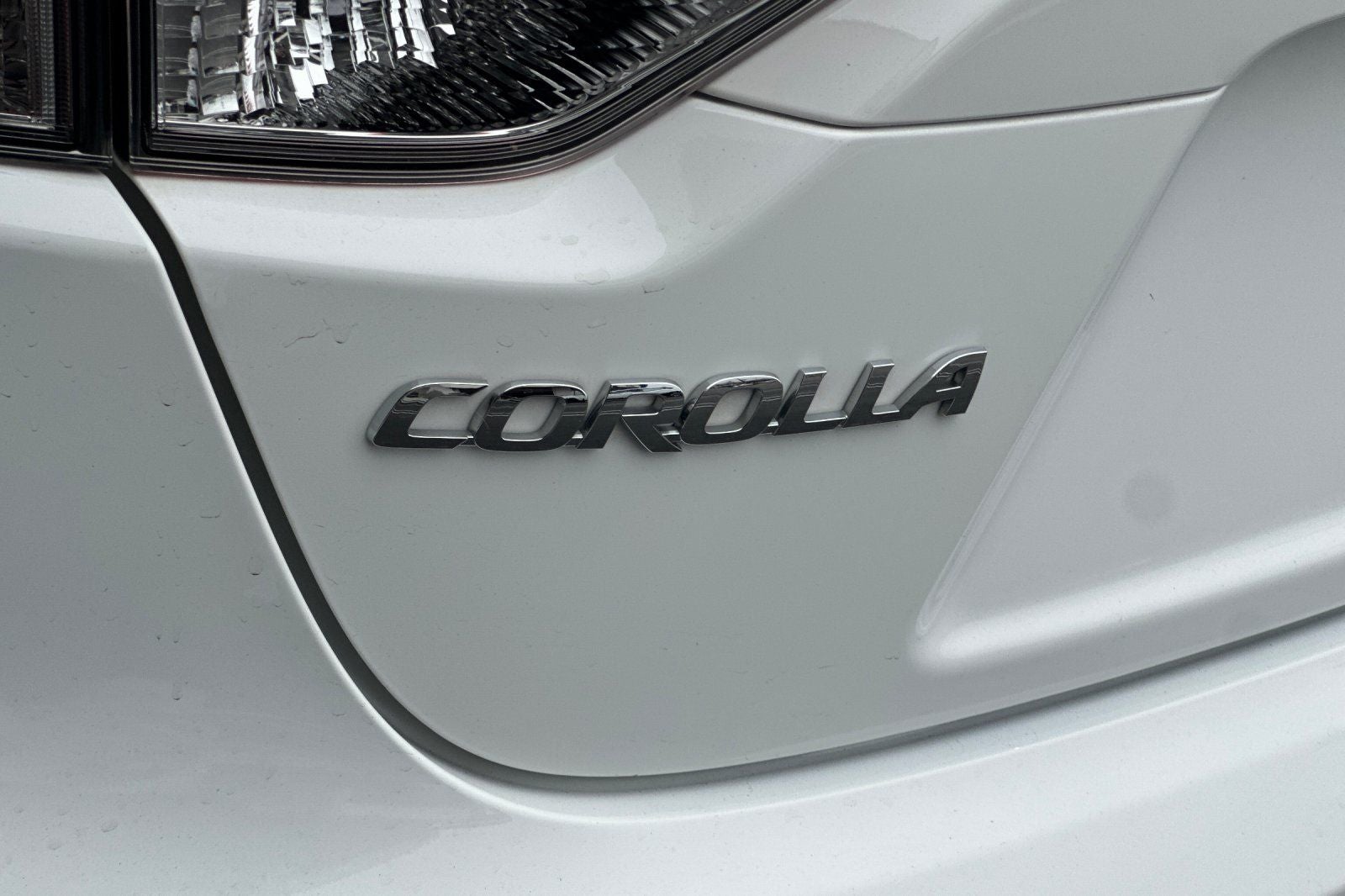 2022 Toyota Corolla Hybrid LE