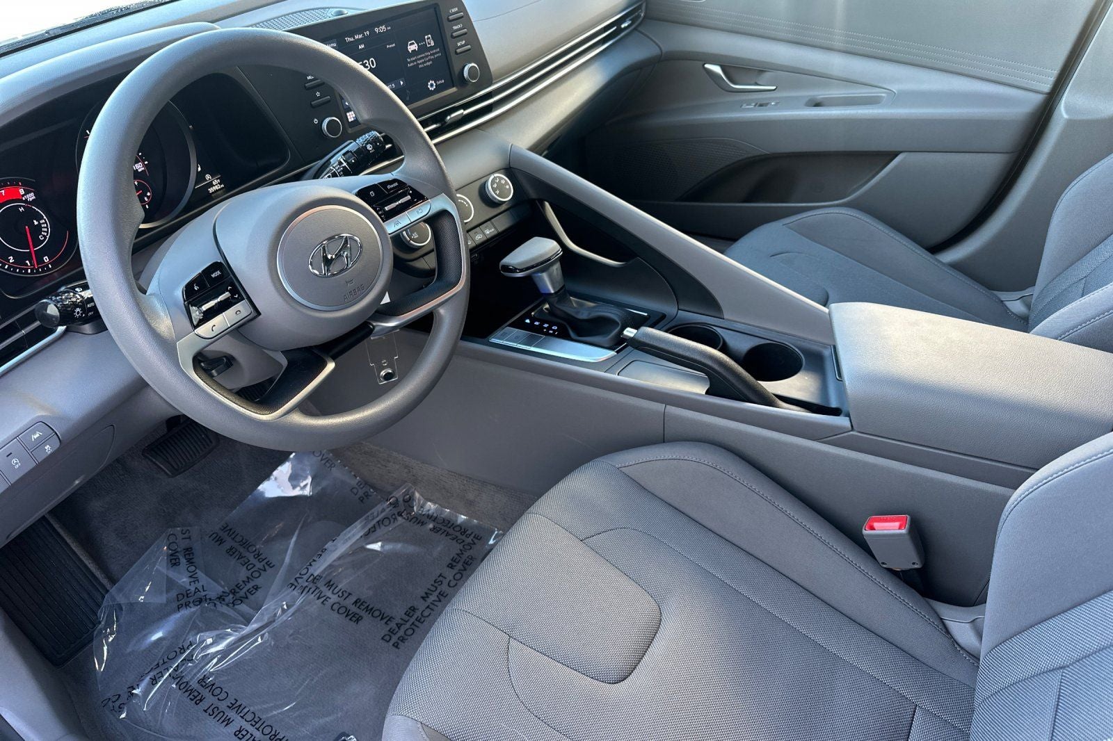 2023 Hyundai ELANTRA SE