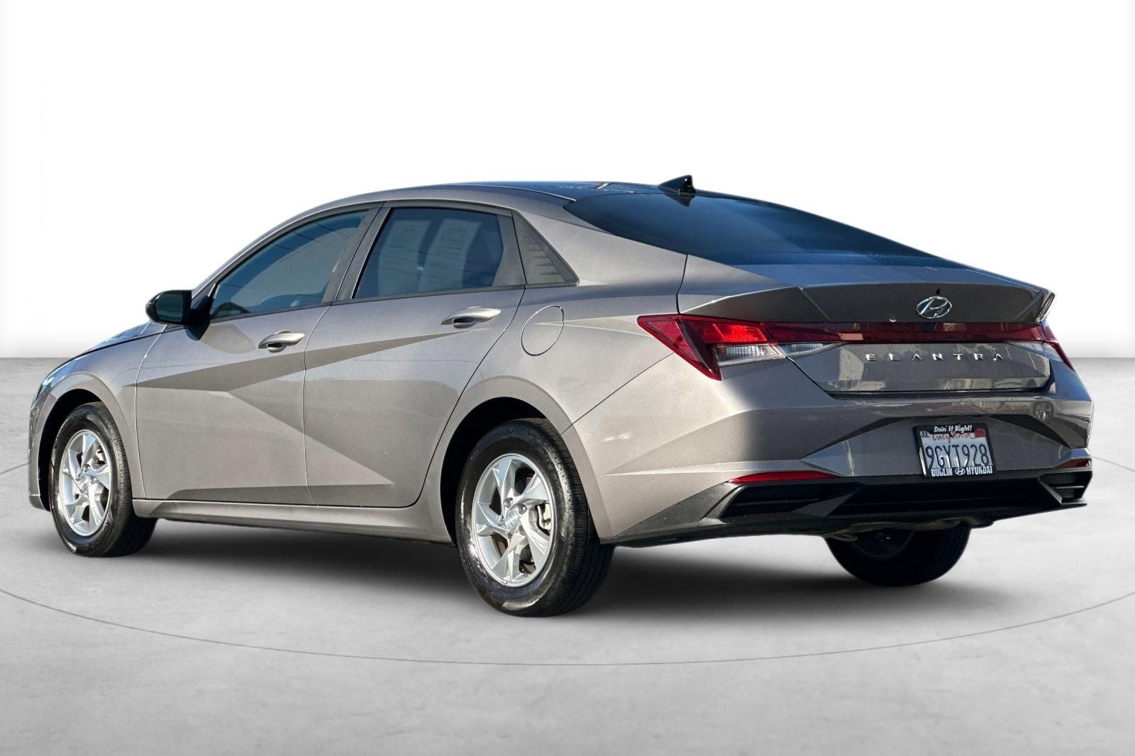 2023 Hyundai ELANTRA SE