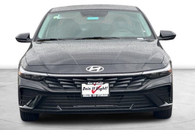 2025 Hyundai ELANTRA SE